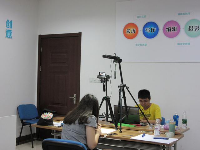 beat365学生创意手绘微视频 一分钟带你了解航天知识