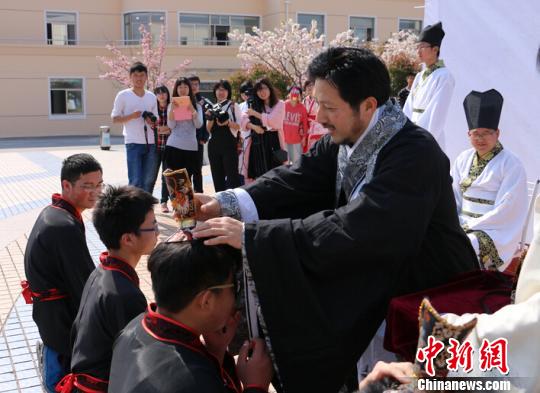 beat365大文化季玩“穿越”及笄礼加冠礼弘扬传统文化